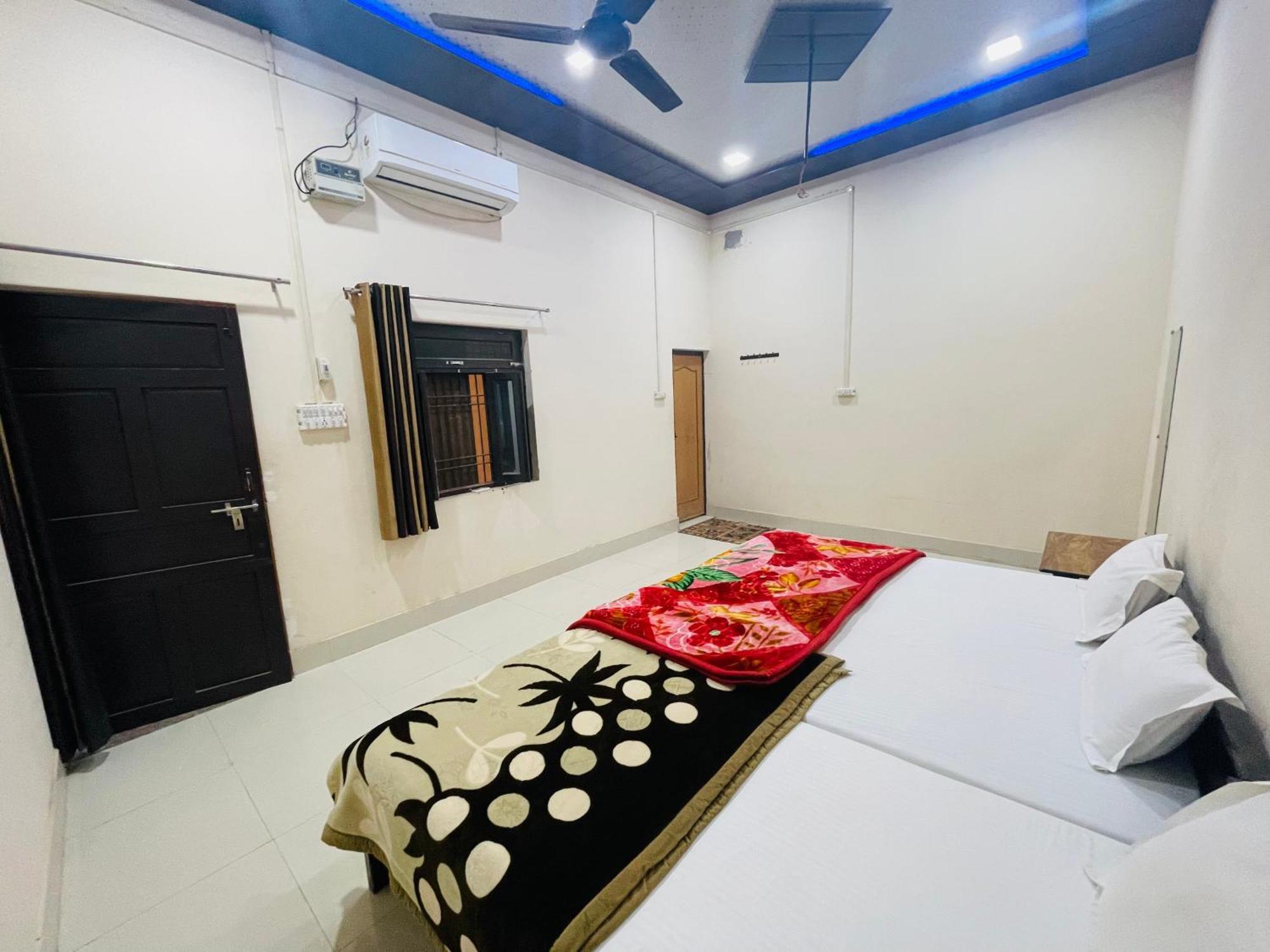 Prem Garden & Resort มถุรา ภายนอก รูปภาพ